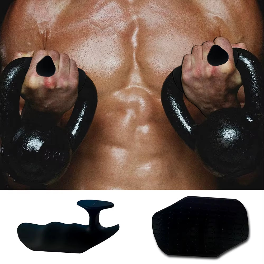 Failed loading image:
Man showcasing the silicone gym grip-pad by using it with a kettlebell